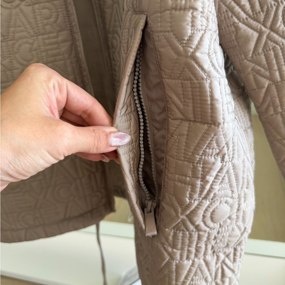 New Armani Exchange Beige Quilted Unisex Jacket Sz L - Picture 7 of 11